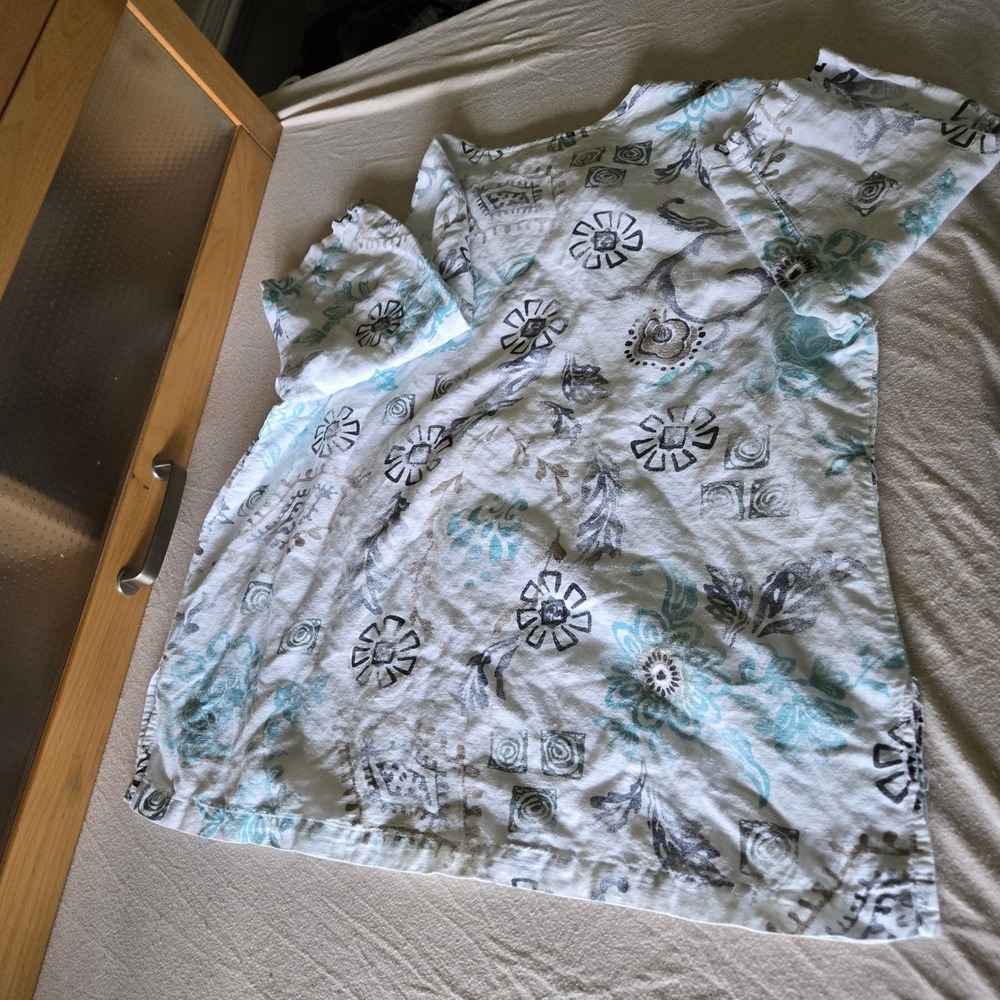 Orchadia Tunic Womens 1X White Blue Linen Blend Floral Pintuck Henley - Picture 6 of 6